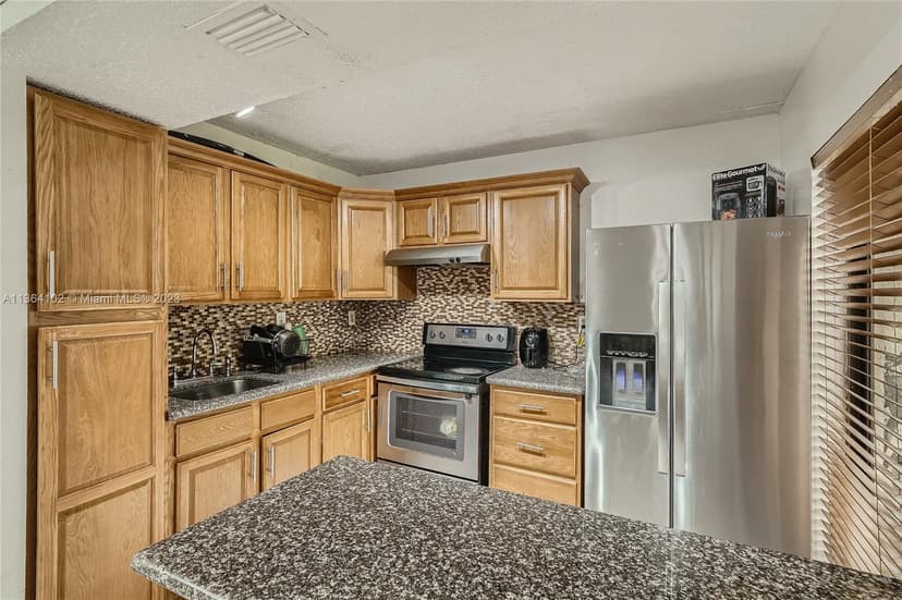 20015 NE 3rd Ct # 5, Miami FL 33179
