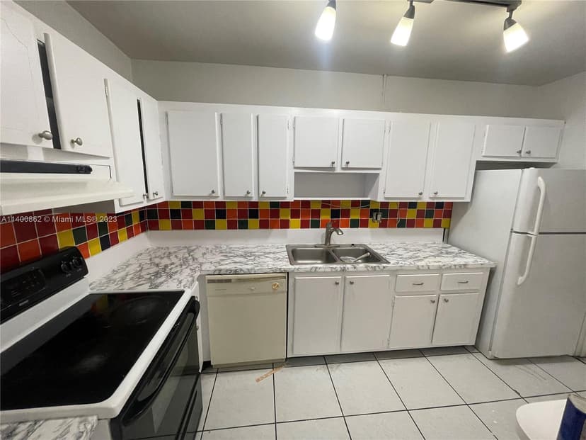 1420 Atlantic Shores Blvd # 326, Hallandale Beach FL 33009