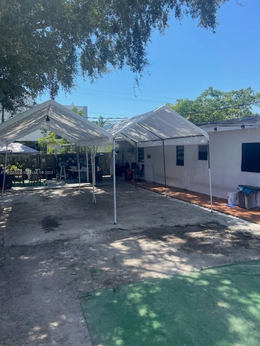 701 & 703 SW 33rd Ave, Miami FL 33135