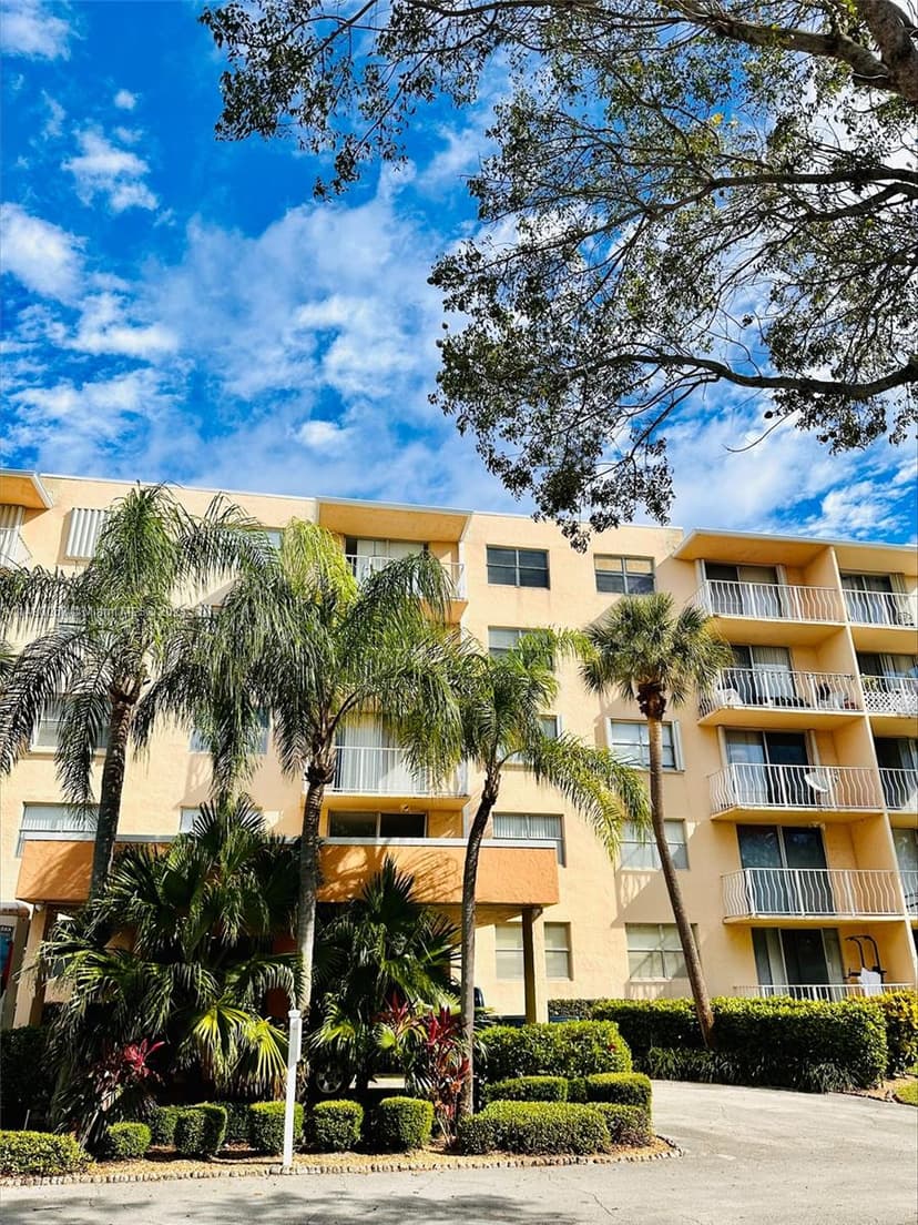 480 Executive Center Dr # 5N, West Palm Beach FL 33401