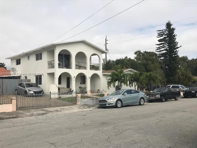 1355 SW 12th St, Miami FL 33135