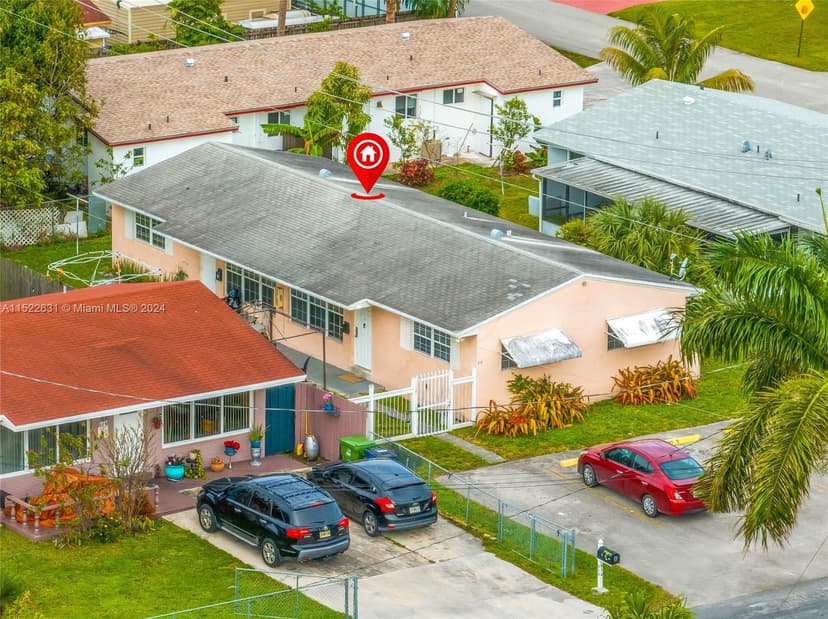 810 SW 5th Ave, Hallandale Beach FL 33009