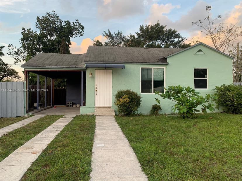 935 NW 64th St, Miami FL 33150