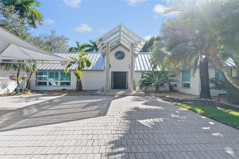 3950 Hardie Ave, Coconut Grove FL 33133