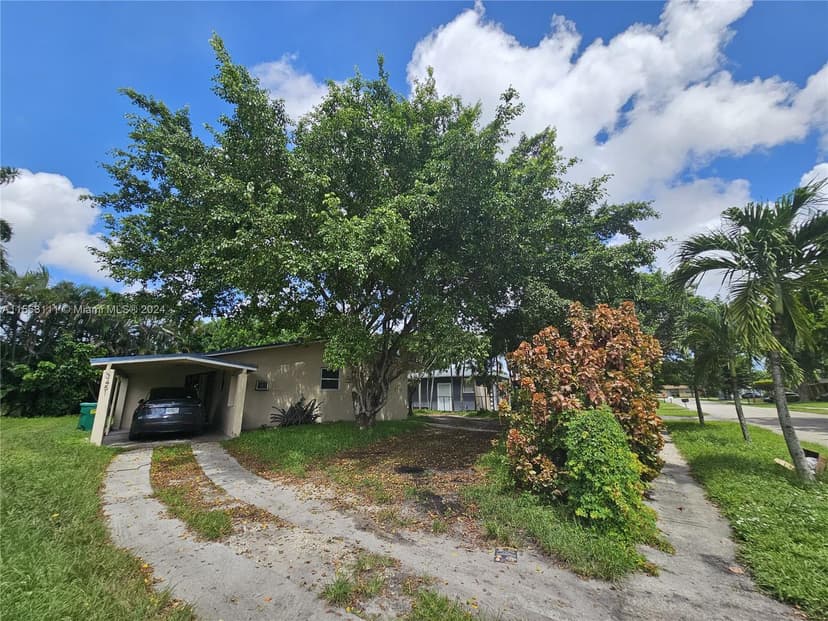 3451 NW 2nd St, Lauderhill FL 33311