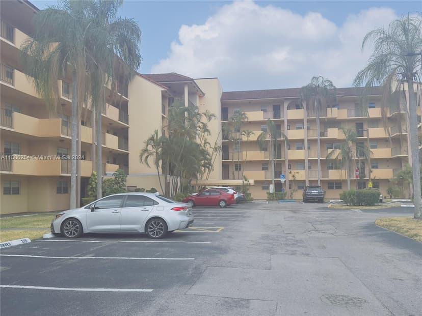 3955 N Nob Hill Rd # 408, Sunrise FL 33351
