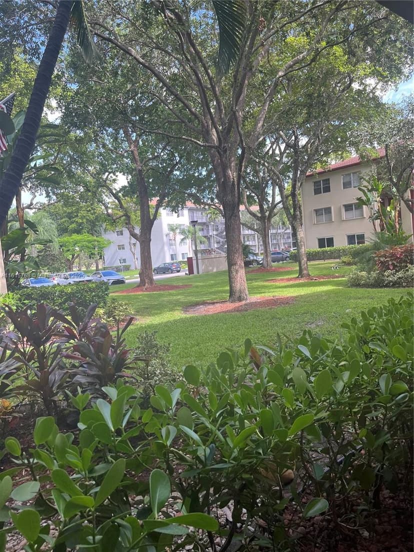 200 SW 132nd Way # 204L, Pembroke Pines FL 33027