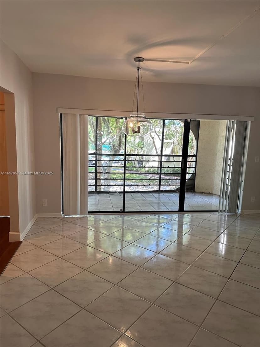6328 W Longboat Ln W # 201, Boca Raton FL 33433