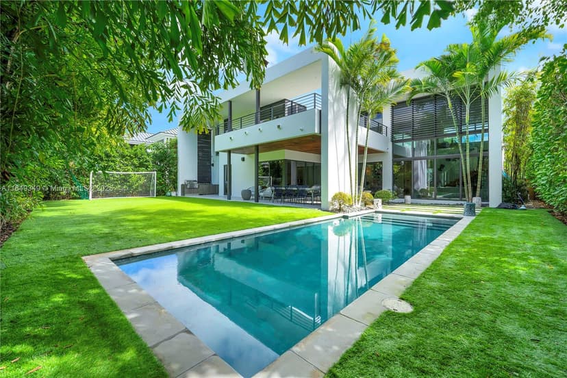 7900 SW 54th Ave, Miami FL 33143