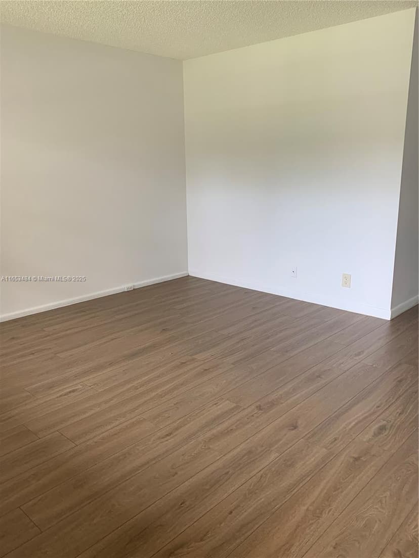 13300 SW 1st St # 207O, Pembroke Pines FL 33027