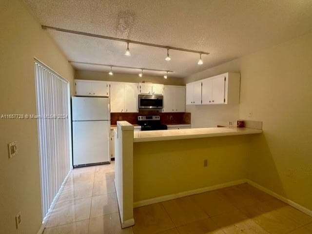 2610 26th way, Riviera Beach FL 33407