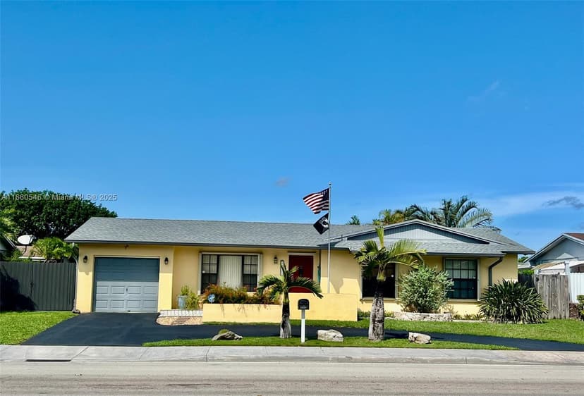 11921 SW 122nd Ave, Miami FL 33186
