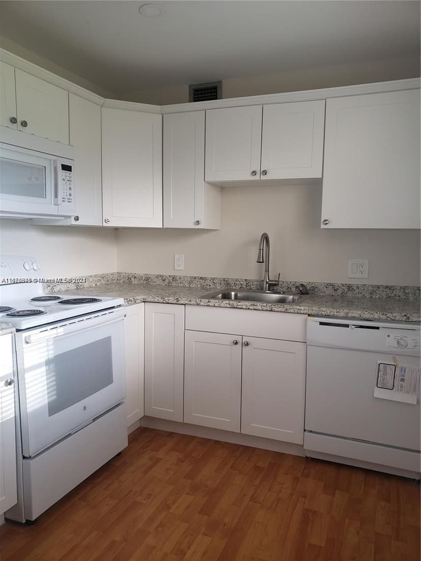 200 SW 132nd Way # 104L, Pembroke Pines FL 33027