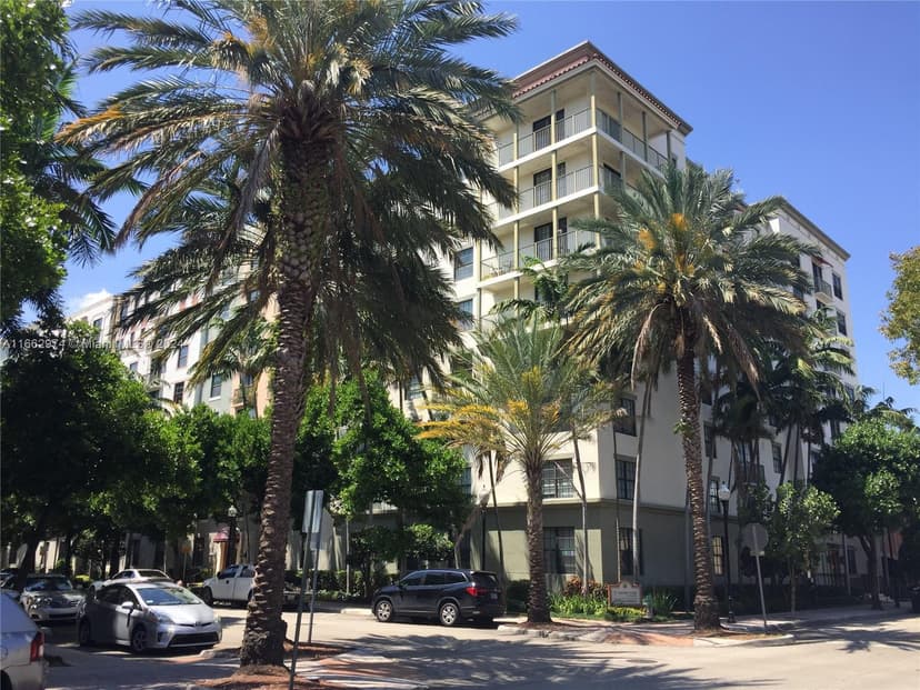 1919 Van Buren St # 707A, Hollywood FL 33020