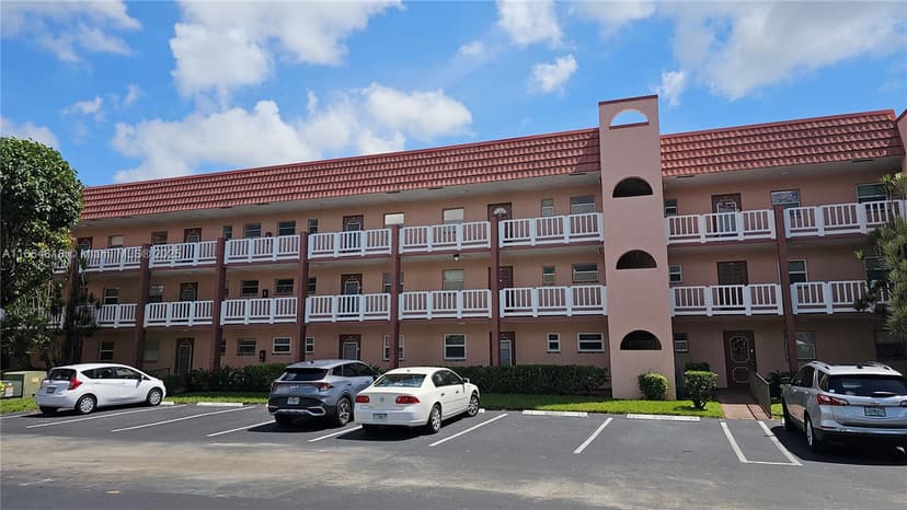 9441 Sunrise Lakes Blvd # 308, Sunrise FL 33322