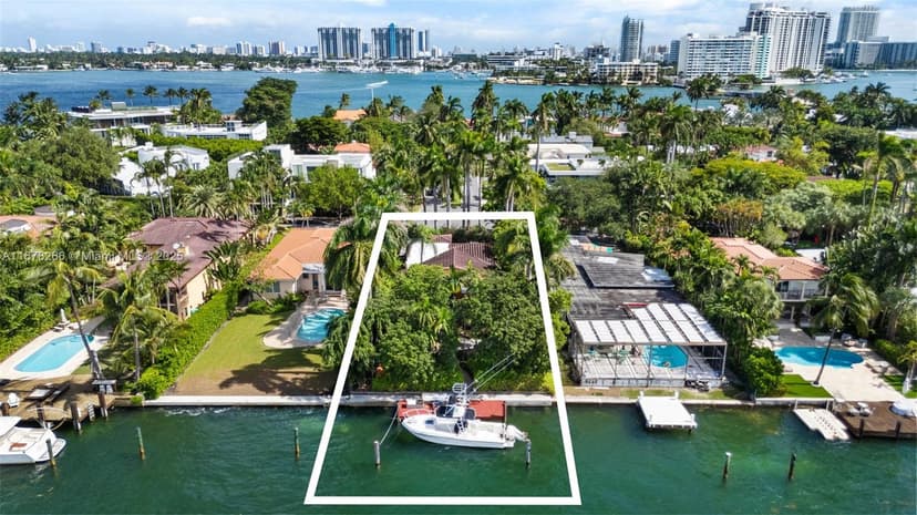 330 W Rivo Alto Dr, Miami Beach FL 33139