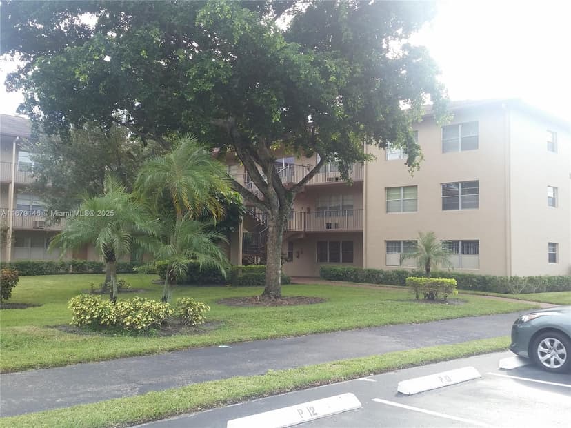 13350 SW 1st St # 109P, Pembroke Pines FL 33027