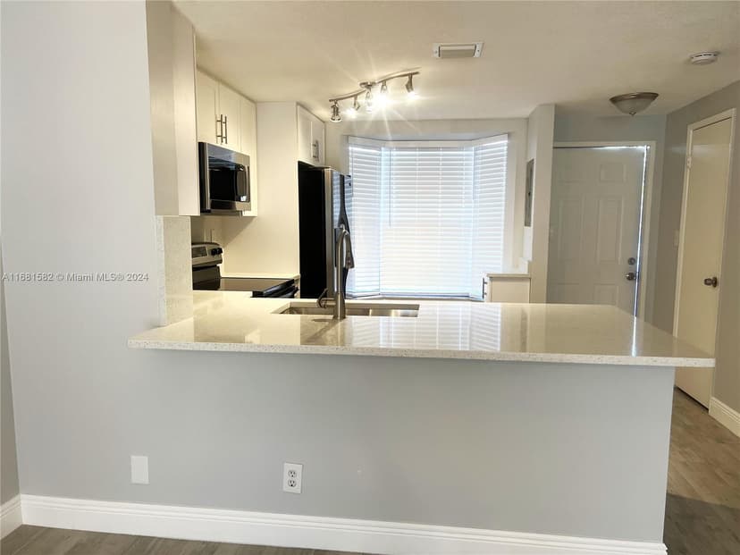 2605 NE 15th St # 2605, Pompano Beach FL 33062