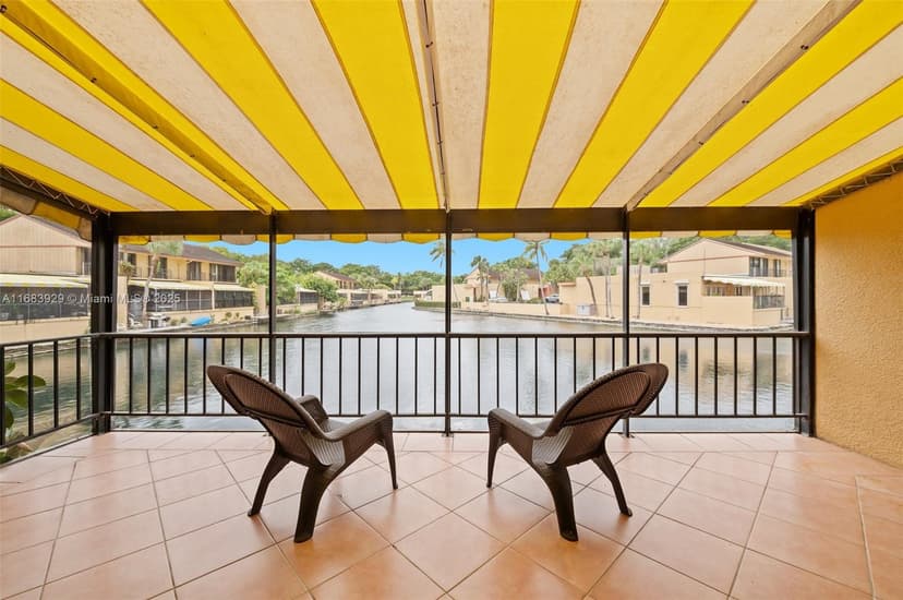 15442 Kippford Ct, Miami Lakes FL 33014