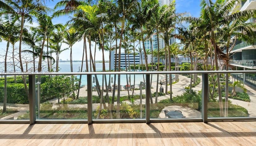 650 NE 32nd St # 602, Miami FL 33137