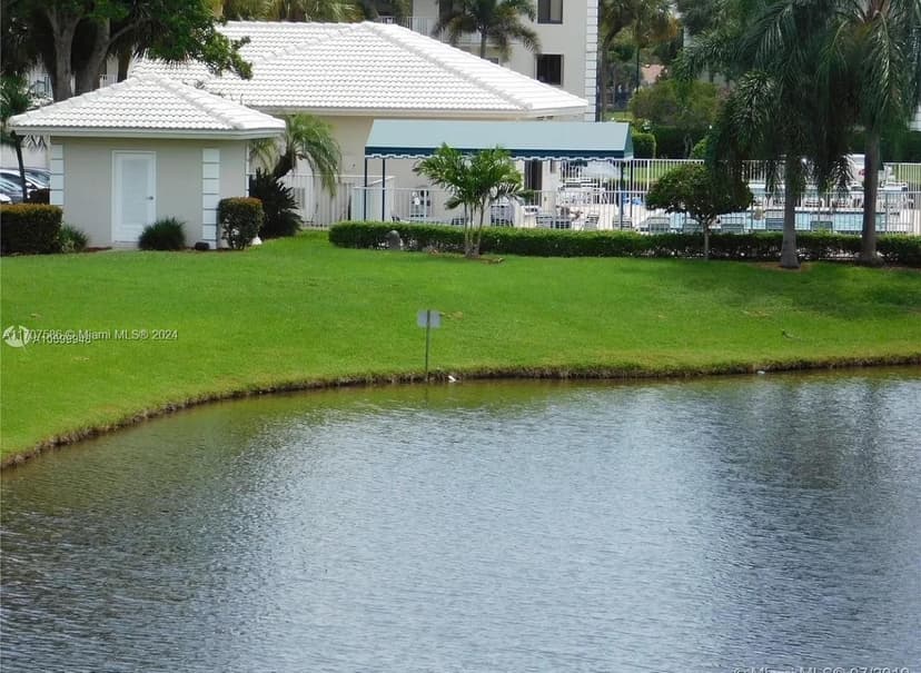 6193 Balboa Cir # 204, Boca Raton FL 33433