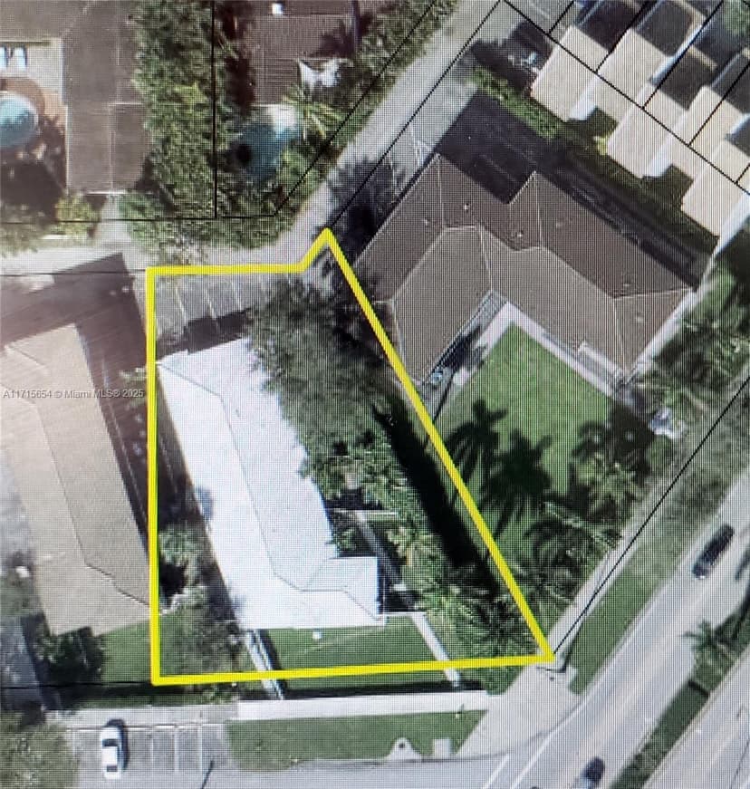 715 NE 92nd St, Miami Shores FL 33138