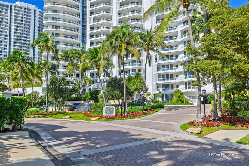 21050 Point Pl # 2001, Aventura FL 33180