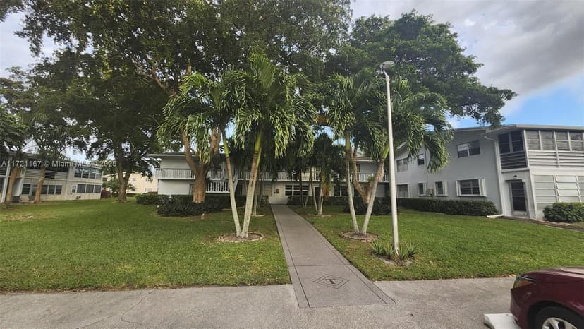 564 Durham T # 564, Deerfield Beach FL 33442