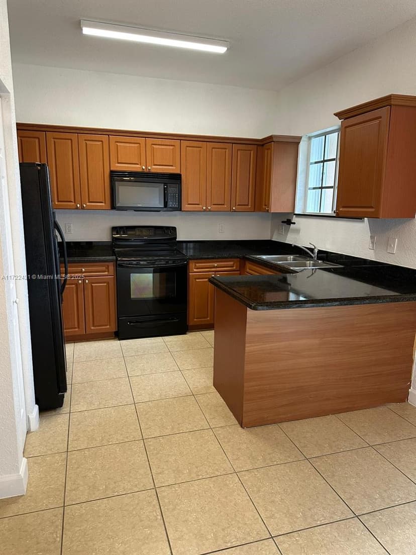 2589 NE 4th St # 205, Homestead FL 33033