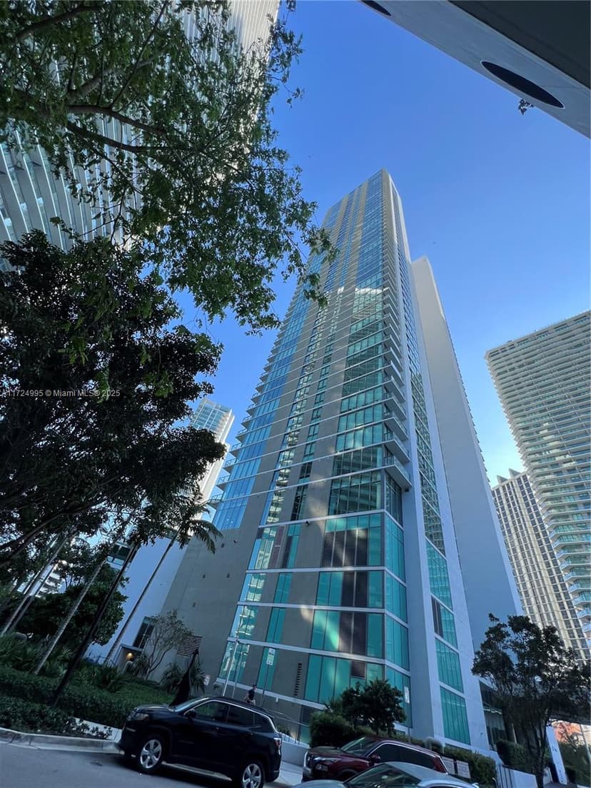650 NE 32nd St # 1008, Miami FL 33137