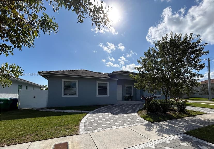 12682 SW 224th St, Miami FL 33170