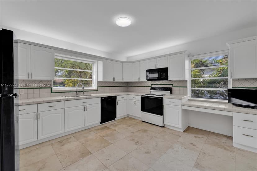177 NE 109 St, Miami Shores FL 33161