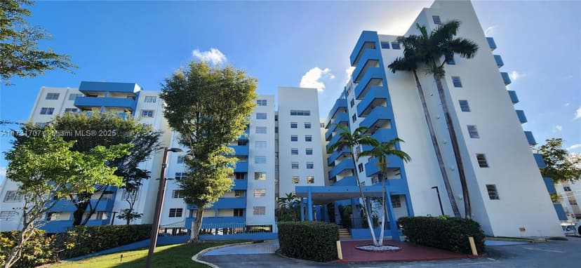 5050 NW 7th St # 210, Miami FL 33126