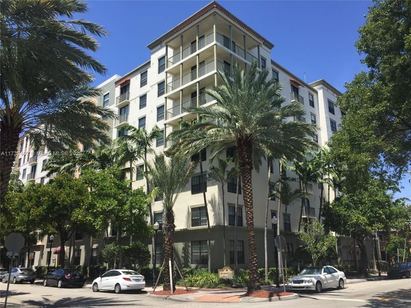 1919 Van Buren St # 104A, Hollywood FL 33020