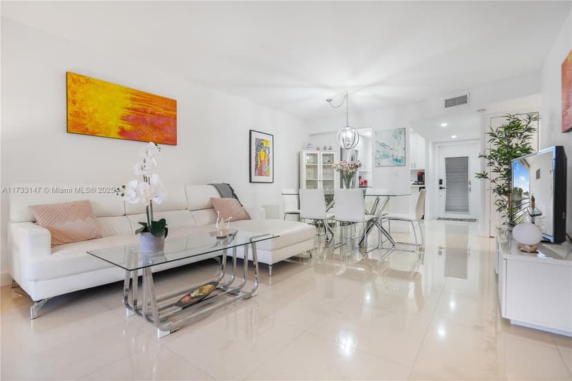 9850 Sunrise Lakes Blvd # 301, Sunrise FL 33322