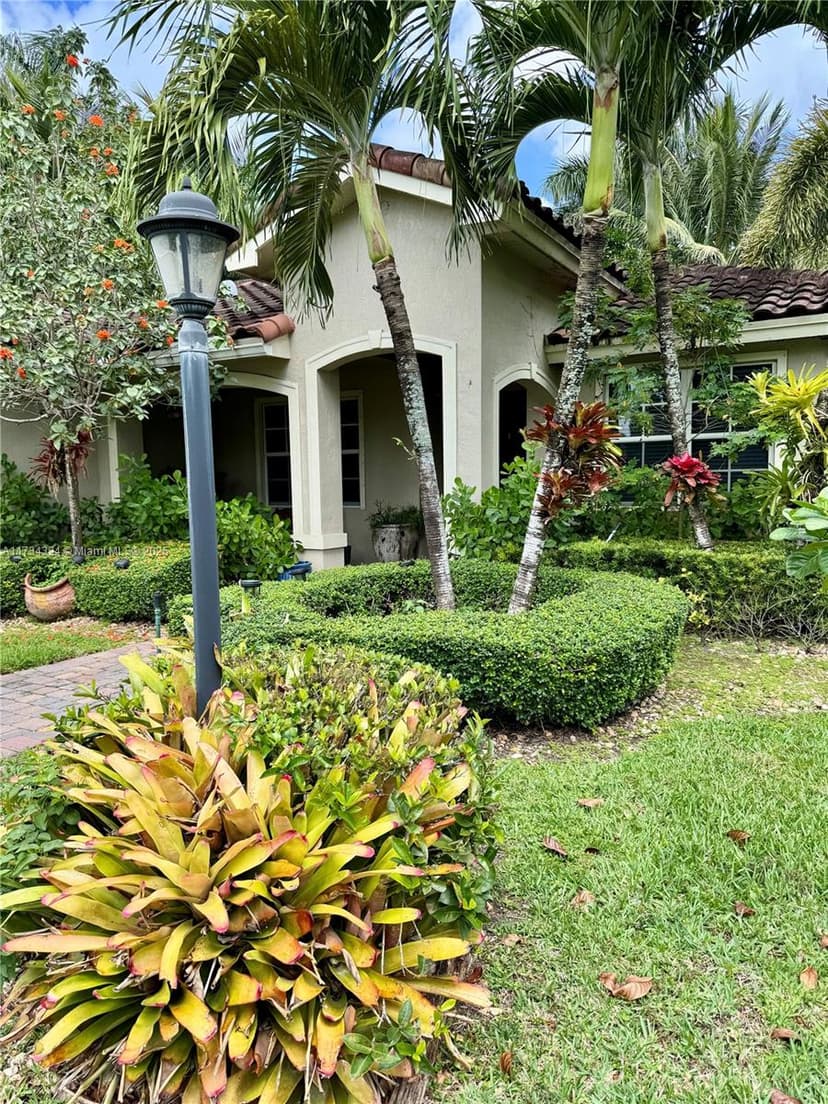 2101 NW 15th Ter, Homestead FL 33030