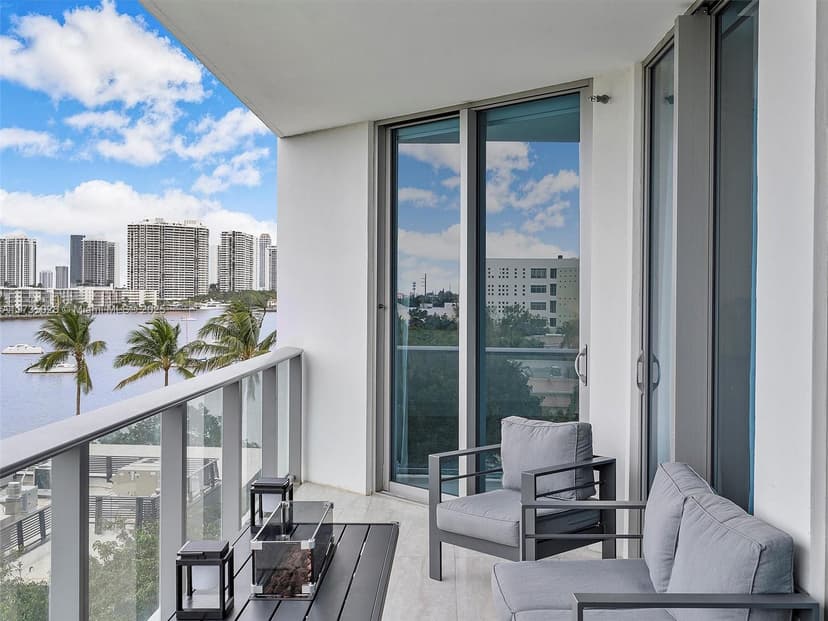 17301 Biscayne Blvd # 506, North Miami Beach FL 33160