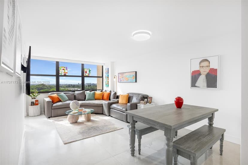 2555 Collins Ave # 1106, Miami Beach FL 33140