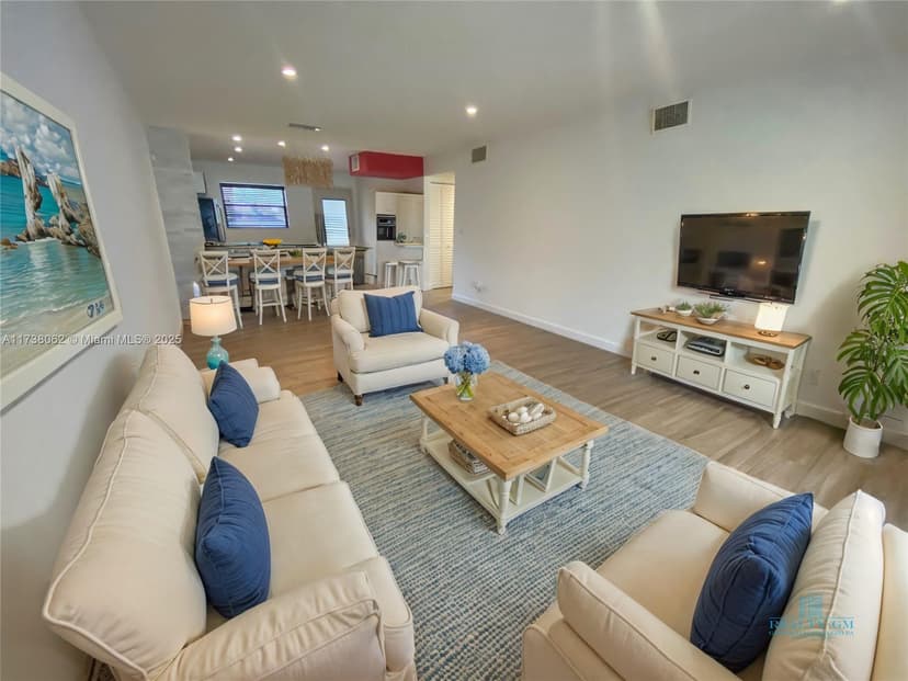 6090 N Sabal Palm Blvd # 208, Tamarac FL 33319