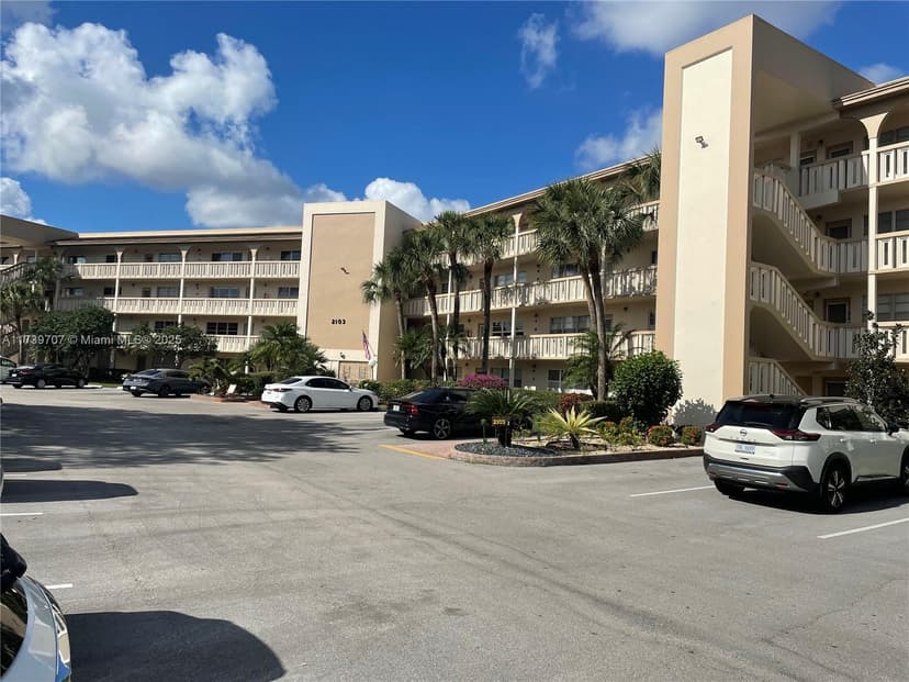 2103 Lucaya Bend # K4, Coconut Creek FL 33066