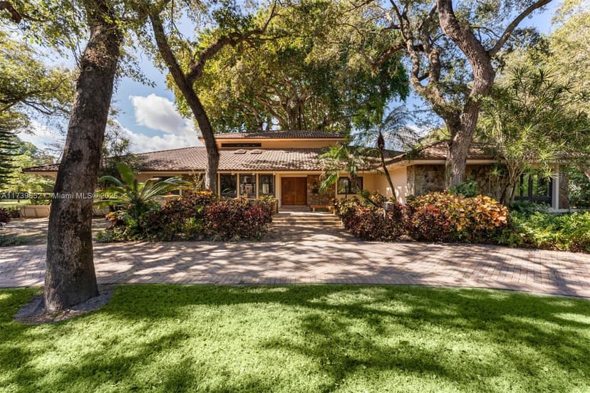9490 Old Cutler Ln, Coral Gables FL 33156
