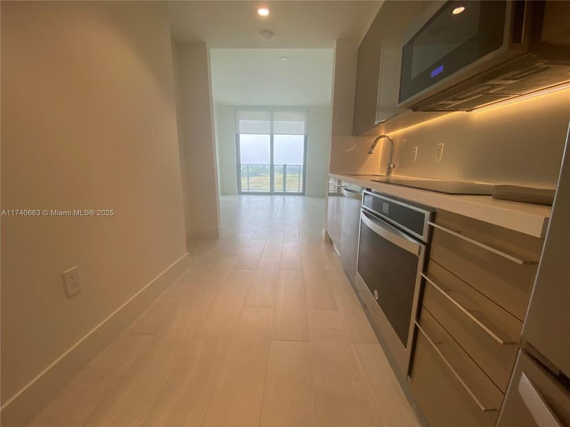 2000 Metropica Way # 408, Sunrise FL 33323