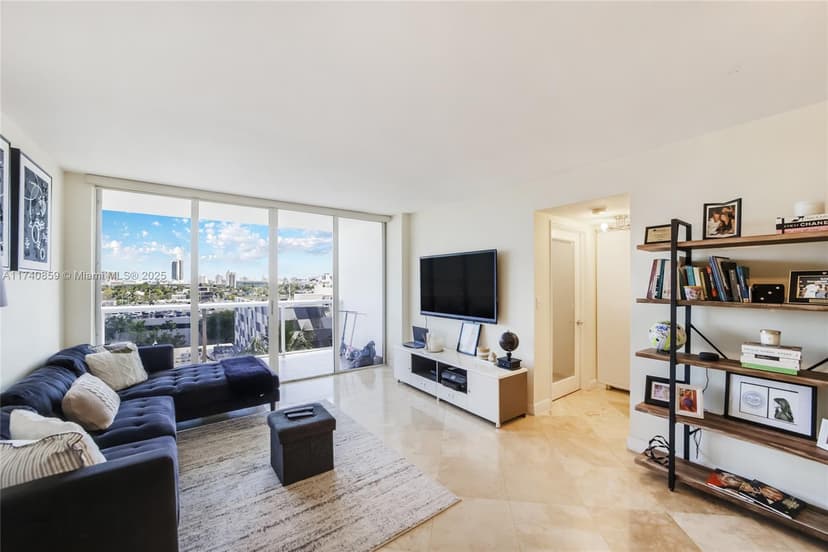 1900 Sunset Harbour Dr # 811, Miami Beach FL 33139