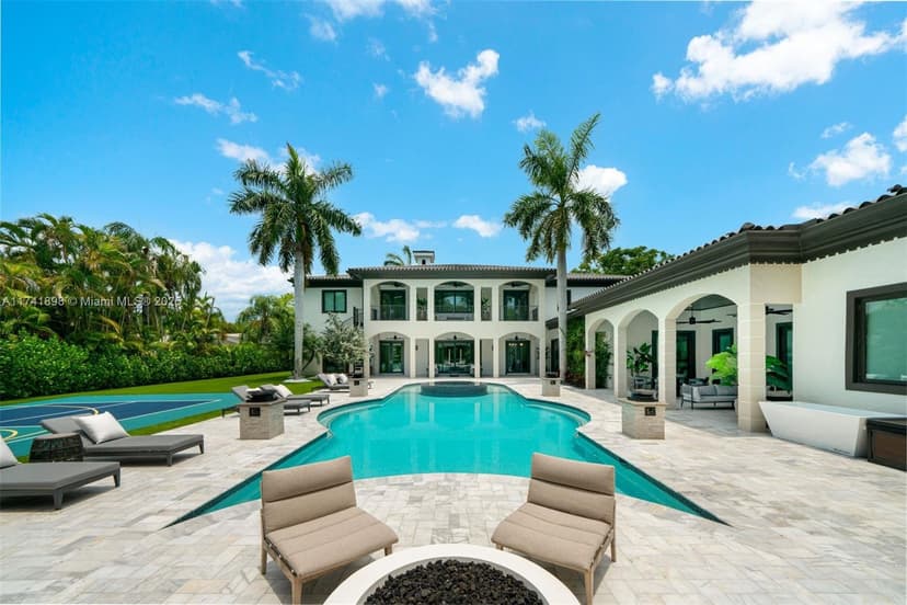 6080 SW 104th St, Pinecrest FL 33156