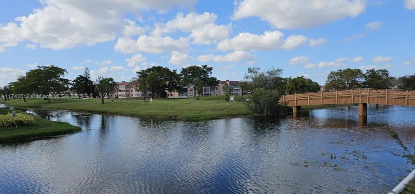 9380 Sunrise Lakes Blvd # 103, Sunrise FL 33322