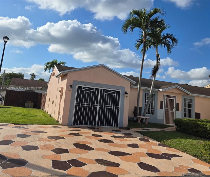 6771 NW 199th Ter, Hialeah FL 33015