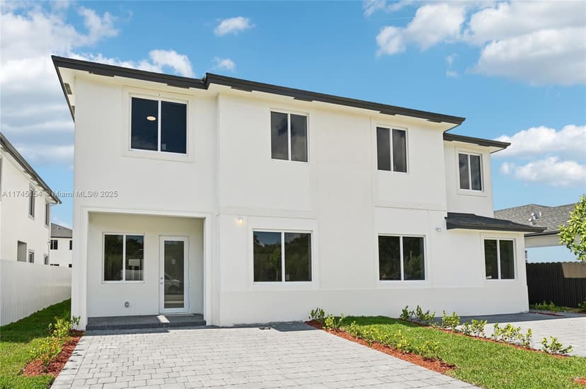 22451 SW 125 Ave, Miami FL 33170