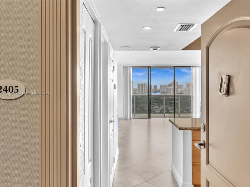 3675 N Country Club Dr # 2405, Aventura FL 33180