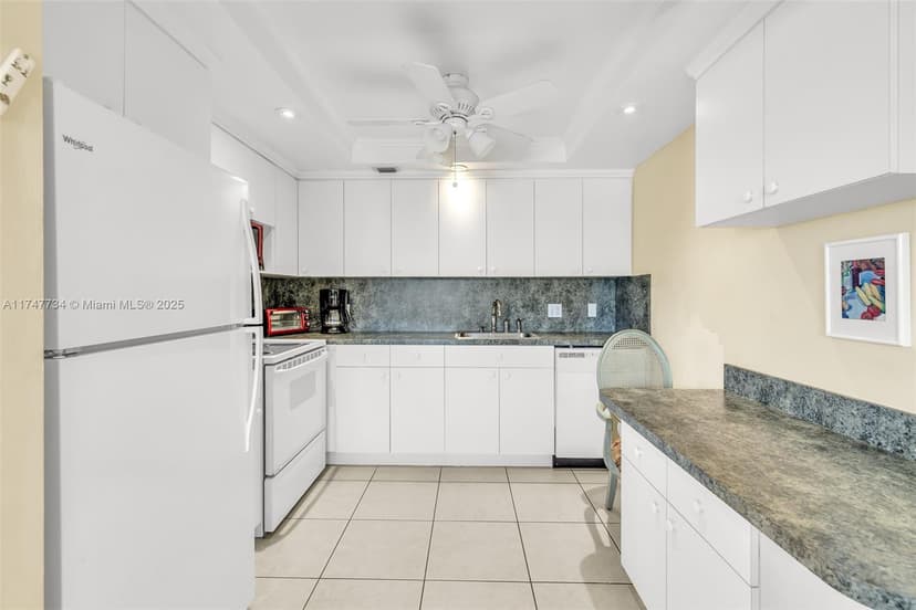 250 Grantham C # 250, Deerfield Beach FL 33442