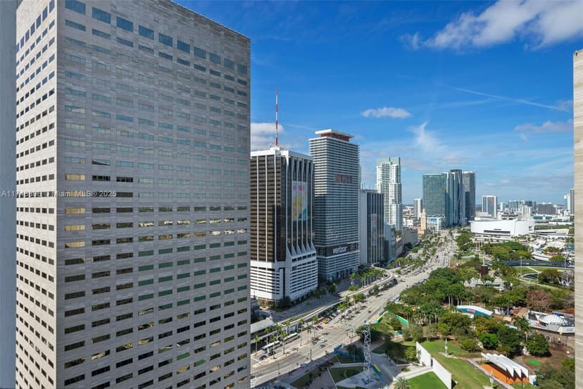 335 S Biscayne Blvd # 2402, Miami FL 33131